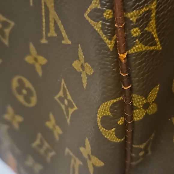 Vintage Louis Vuitton Keepall 55 - Picture 14 of 17